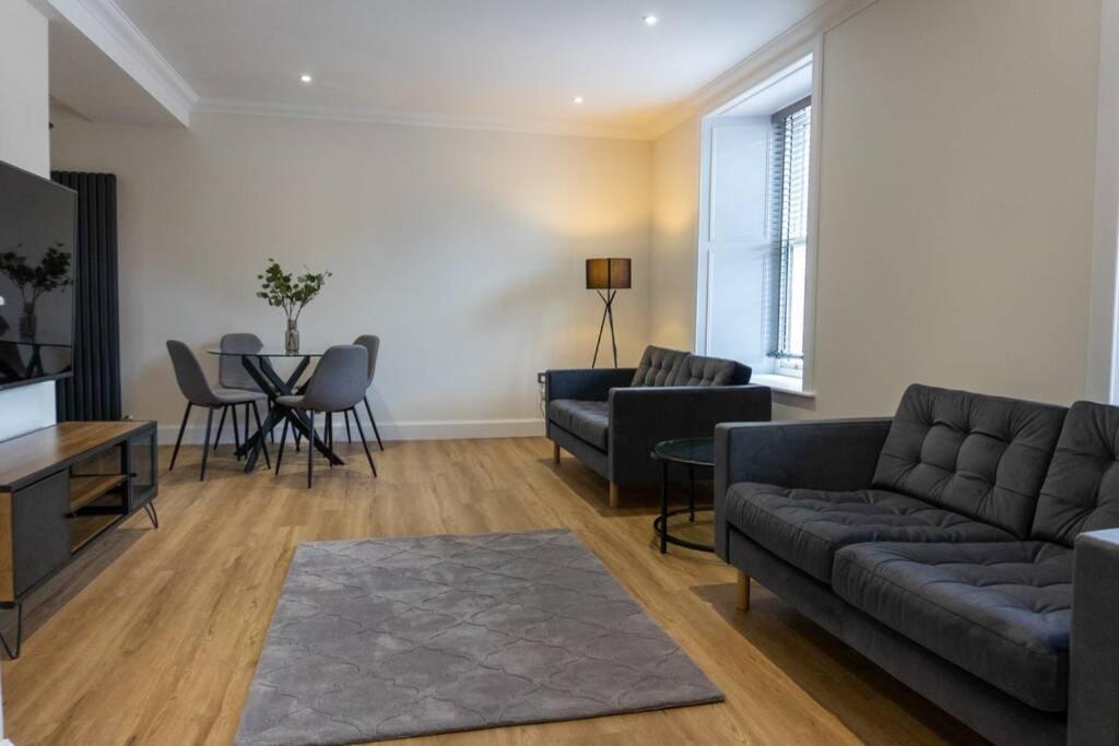 Argyle Square Apartment โอบาน ภายนอก รูปภาพ